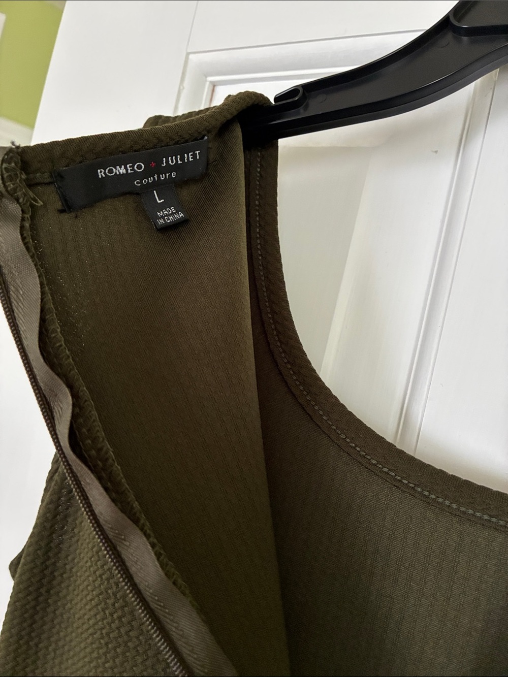 Romeo.Juliet Sleeveless Olive Green Belted Wide Leg Jumpsuit. Size L - Picture 6 of 7